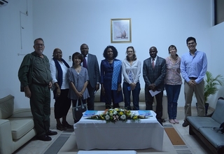 Os parceiros do Censo 2017 se reúnem com a Governadora de Gaza, Stela Pinto Zeca. ©UNFPA Moçambique