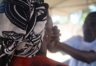 Vacinação em Cabo Delgado - Foto de UNFPA Moçambique / Natalia da Luz 