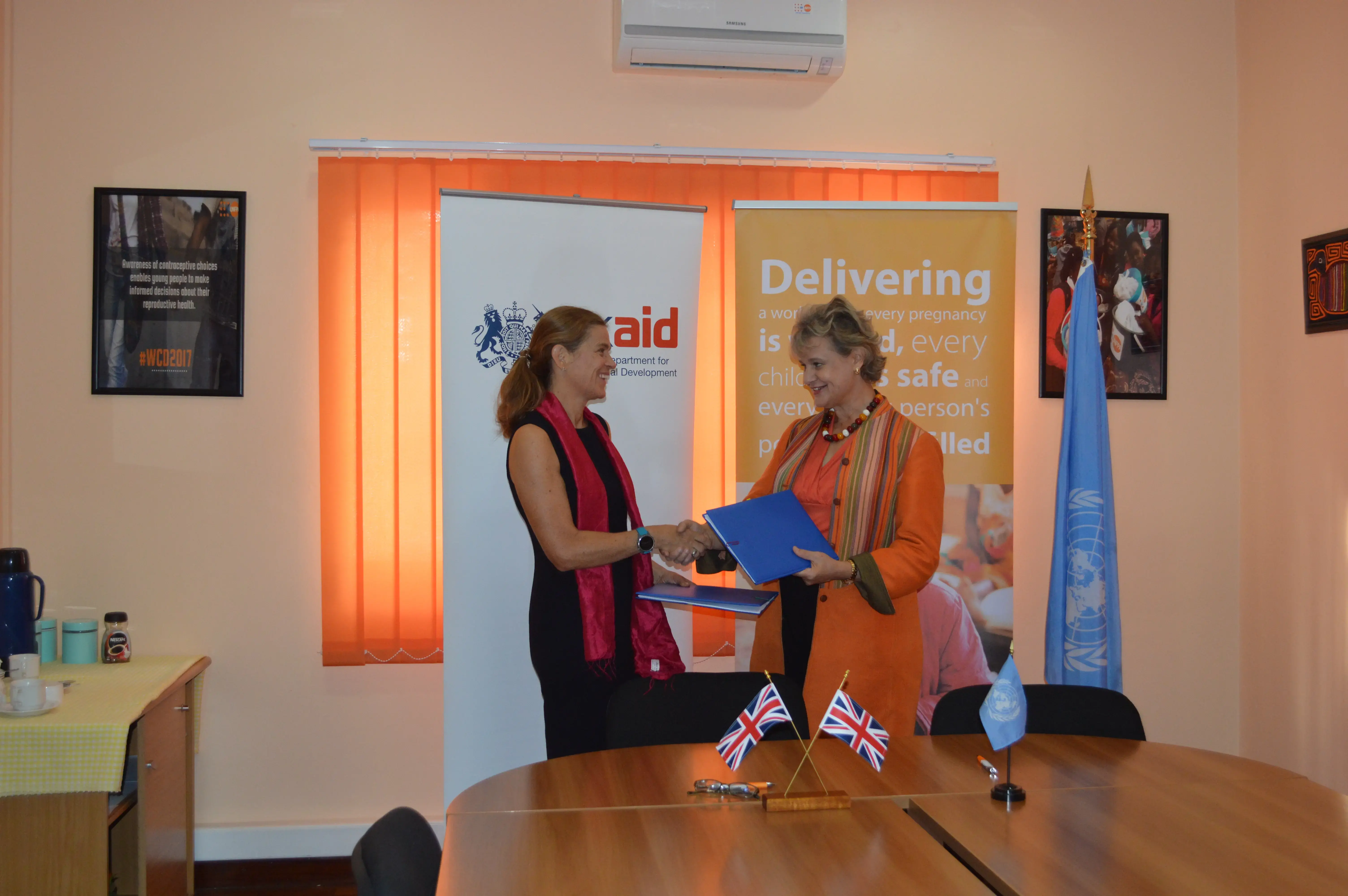 UNFPA e o Departamento de Desenvolvimento Internacional do Reino Unido (DFID) assinaram um novo contrato