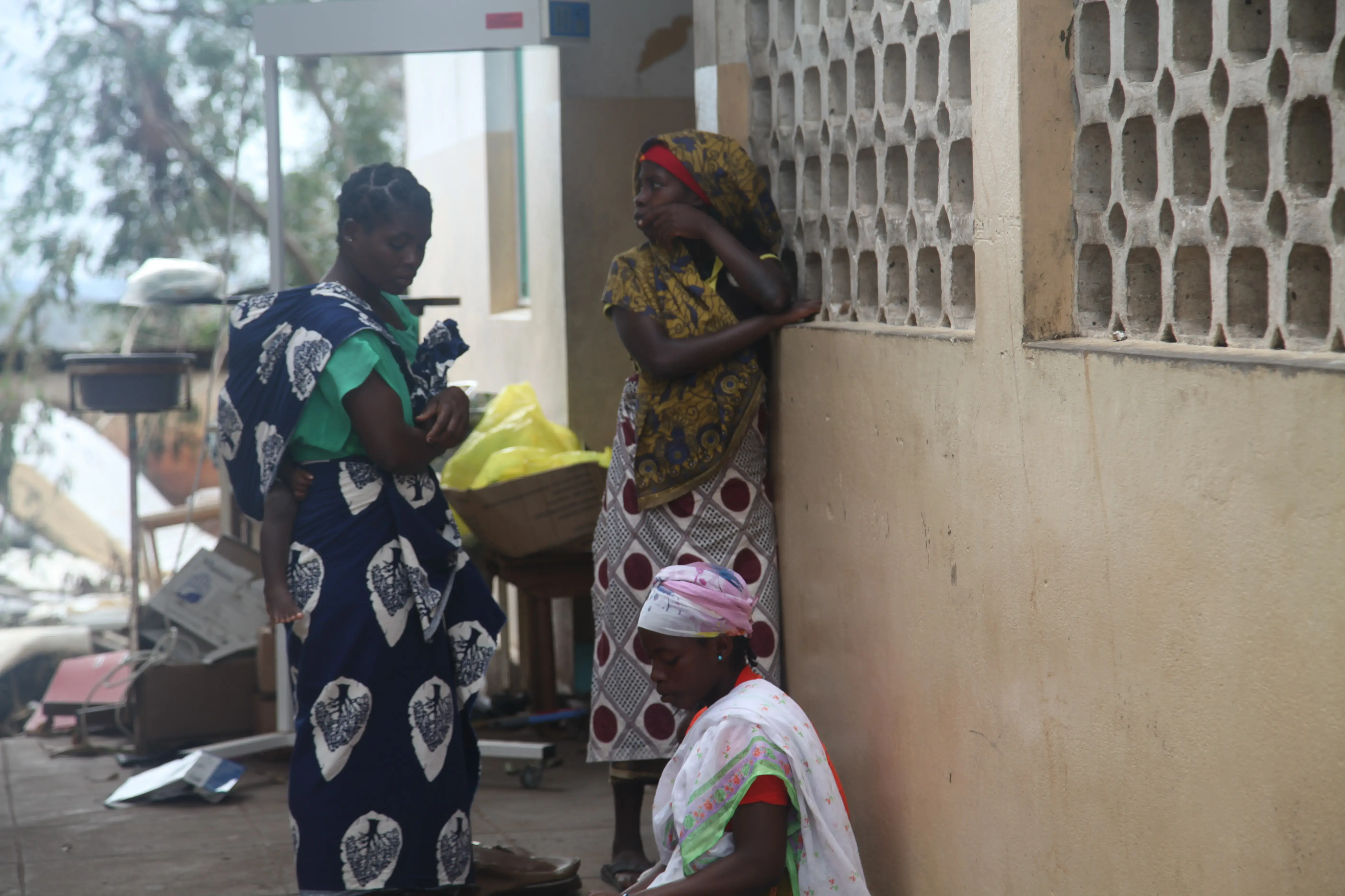 Cyclone Kenneth: Macomia Maternity Receives Tents and Kits to Support Hospitals